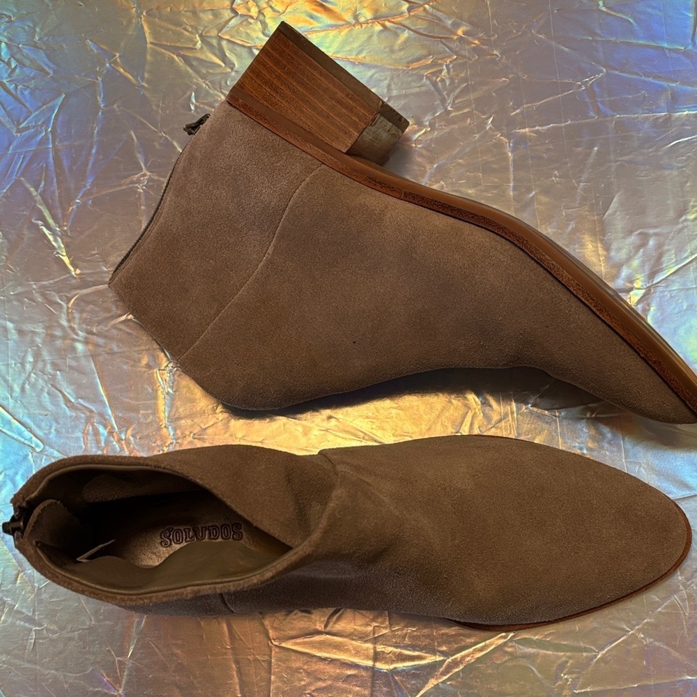 Soludos Women’s Brown Suede Chelsea Boots